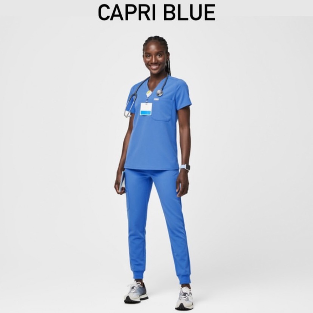 FIGS- Brand new with tags XS Zamora Jogger Capri Blue